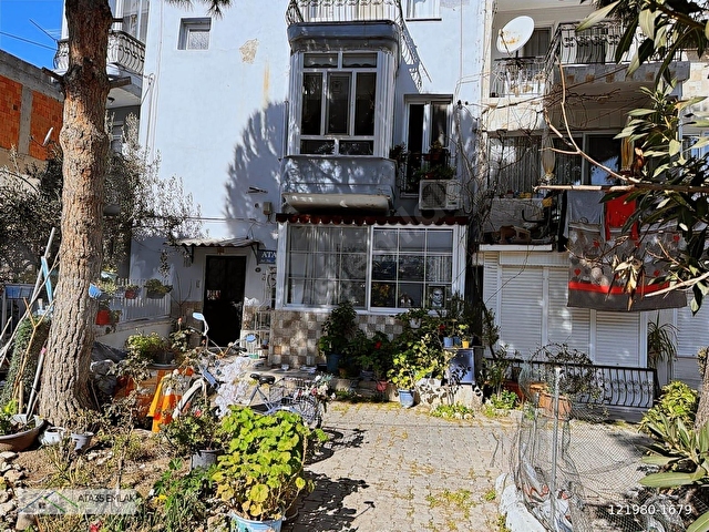 FOÇA MERKEZDE EŞYALI 2+1 KİRALIK