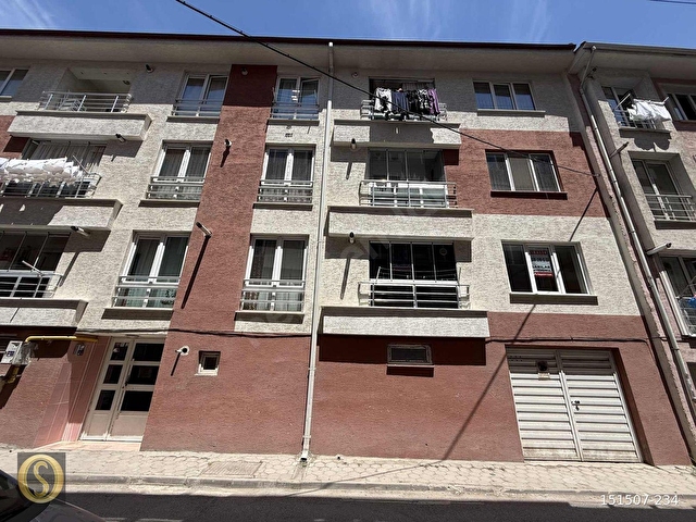 SARILAR GAYRİMENKUL 2+1 KOMBİLİ BAKIMLI KİRALIK DAİRE