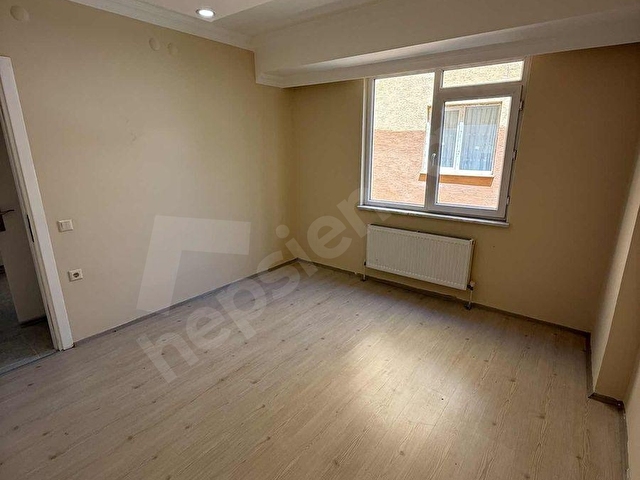 SARILAR GAYRİMENKUL 2+1 KOMBİLİ BAKIMLI KİRALIK DAİRE - Görsel 16