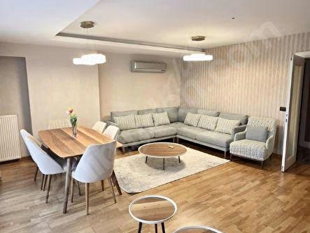 BAHCEŞEHİR SOFA DA GÖLET MANZARALI EŞYALI LÜX SİTE İÇİ DAİRE - Görsel 8