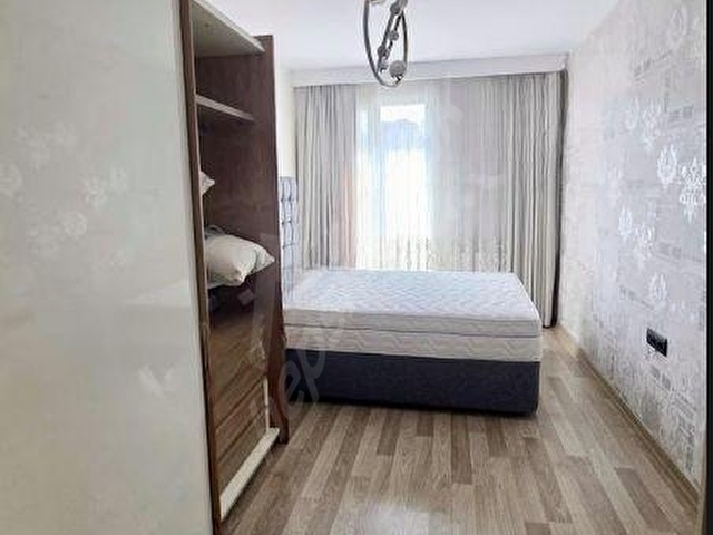 BAHCEŞEHİR SOFA DA GÖLET MANZARALI EŞYALI LÜX SİTE İÇİ DAİRE - Görsel 18