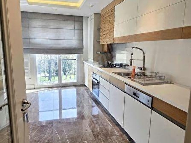 BAHCEŞEHİR SOFA DA GÖLET MANZARALI EŞYALI LÜX SİTE İÇİ DAİRE - Görsel 24