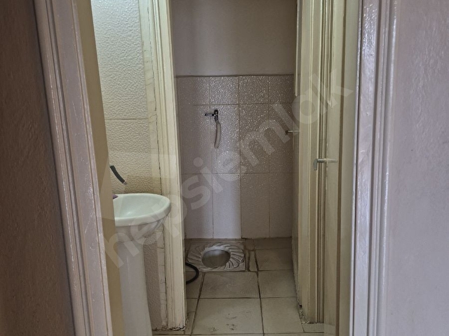 FUZULİ CADDESİNİN ÜZERİNDE SATLIK DAİRE - Görsel 7