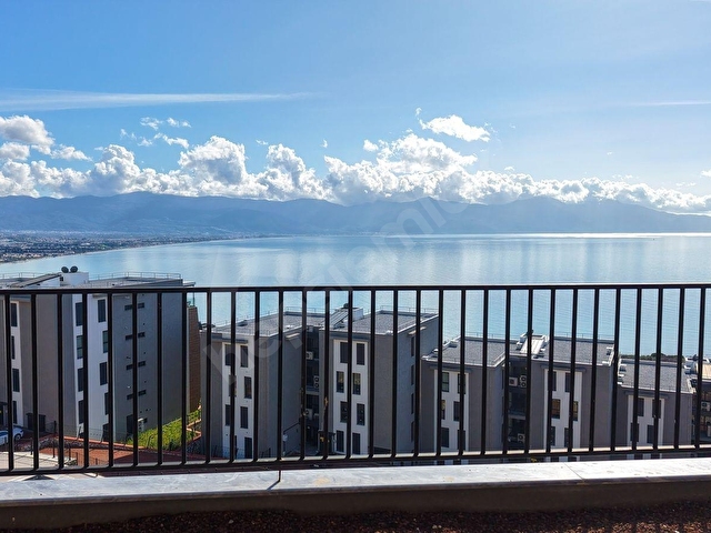 Full Deniz Manzaralı Satılık Daire, Havuzlu Site | Kuşadası - Görsel 17