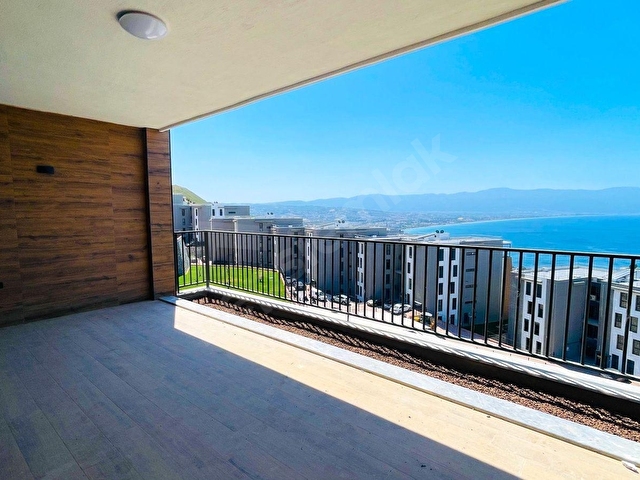 Full Deniz Manzaralı Satılık Daire, Havuzlu Site | Kuşadası - Görsel 4