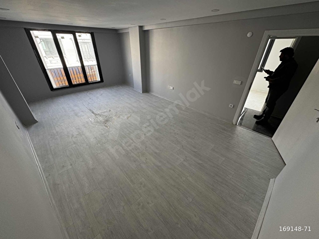 AKŞEMSETTİN 3+1 SIFIR YERDEN ISITMA+EBEVEYN B+ASANSÖR 1.KAT 9.00