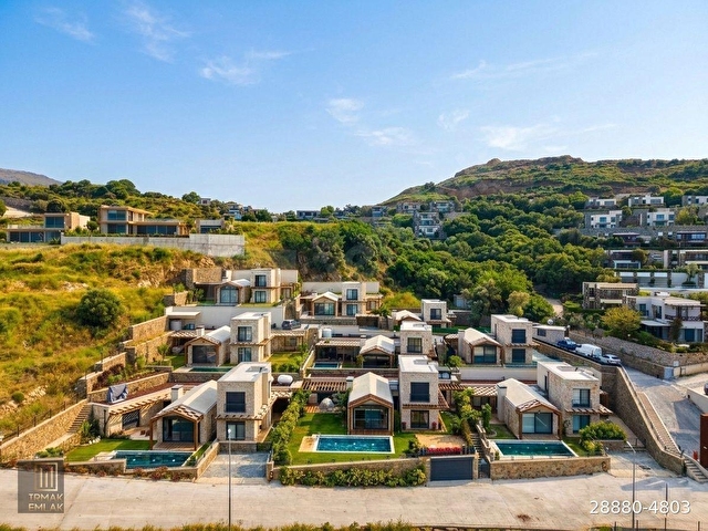 Gümüşlük 4+1 Sahile 600 m Modern Mimari Havuzlu Villa - Görsel 2