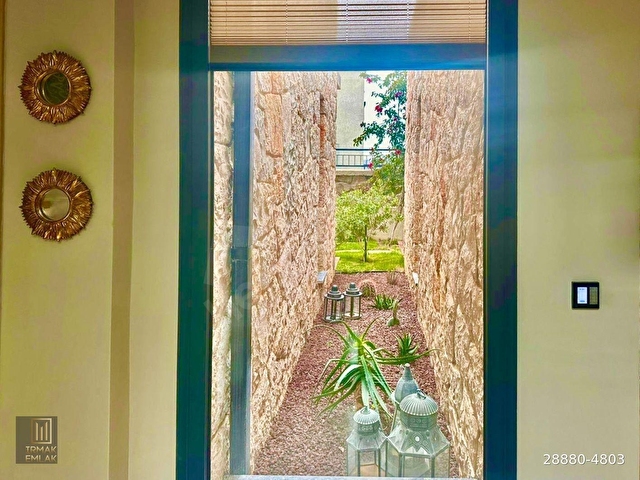 Gümüşlük 4+1 Sahile 600 m Modern Mimari Havuzlu Villa - Görsel 11