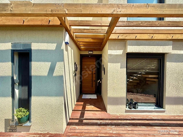 Gümüşlük 4+1 Sahile 600 m Modern Mimari Havuzlu Villa - Görsel 9