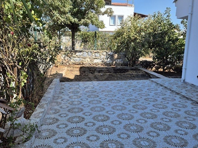MUMCULARDA KIRALIK ESYALI TRIPLEX