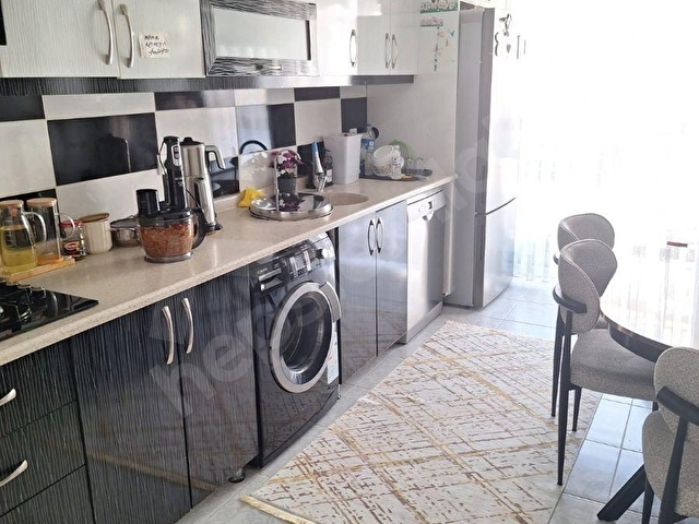 MERKEZİ KONUMDA ARA KATTA MASRAFSIZ FULL YAPILI 3+1 DAİRE - Görsel 3