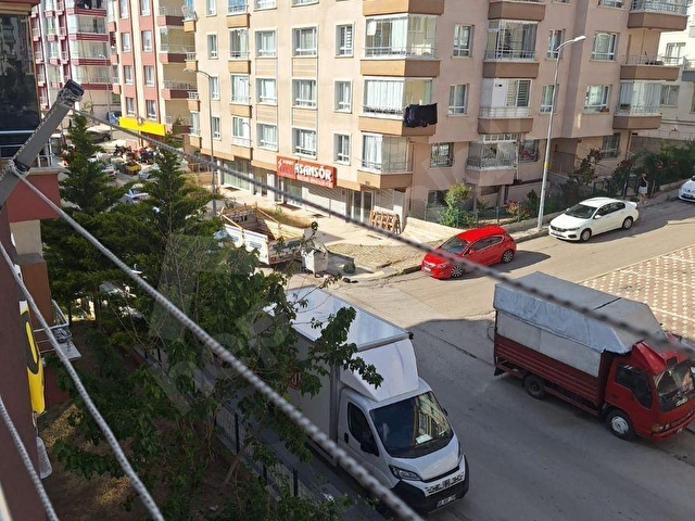 MERKEZİ KONUMDA ARA KATTA MASRAFSIZ FULL YAPILI 3+1 DAİRE - Görsel 10