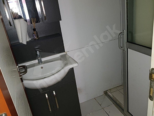 Atatürk caddesinde 80 metrekare kiralık dükkan büro fiyatı 35.000 - Görsel 14