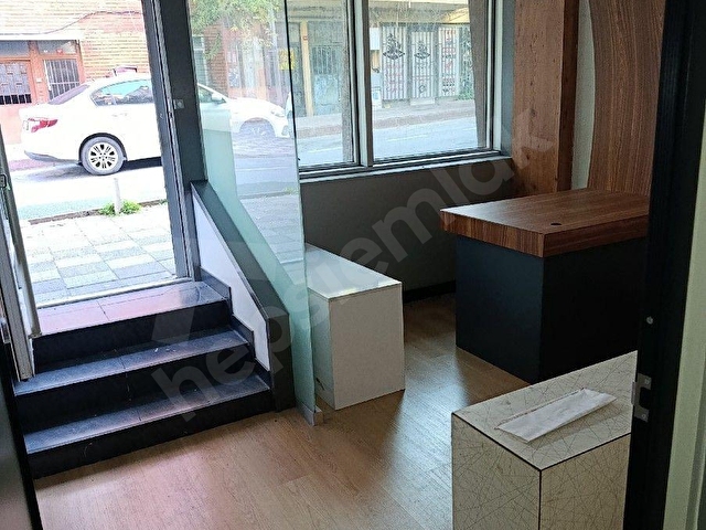 Atatürk caddesinde 80 metrekare kiralık dükkan büro fiyatı 35.000 - Görsel 18
