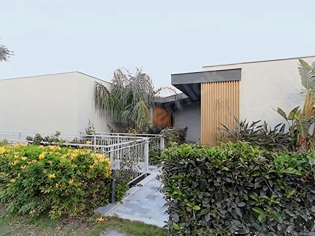 Denize Sıfır Site İçerisinde Kiralık Eşyalı 2+1 Bahçe Katı - Görsel 18