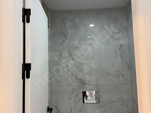 GELECEĞİNİZE YATIRIM YAPIN: GAZİOSMANPAŞADA ULTRA KONFORLU SATILIK DAİRE! - Görsel 17