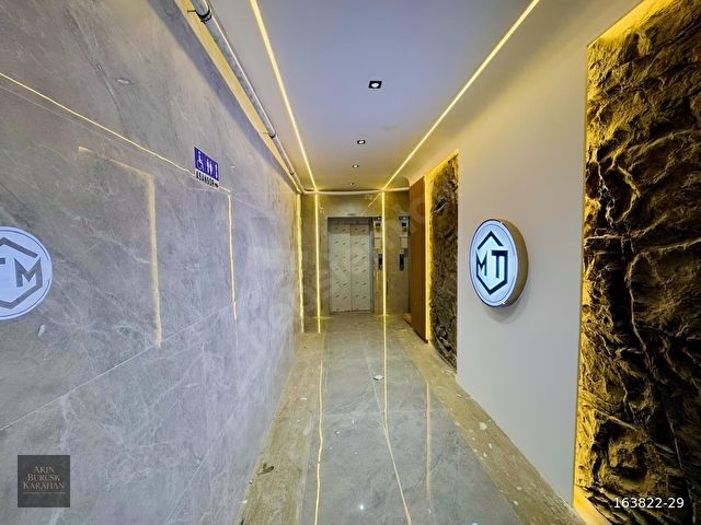 SIFIR BİNA MERSA TACAR İNŞAAT YAPIMI VİTRİN PARK CADDE ÜZERİ 3+1