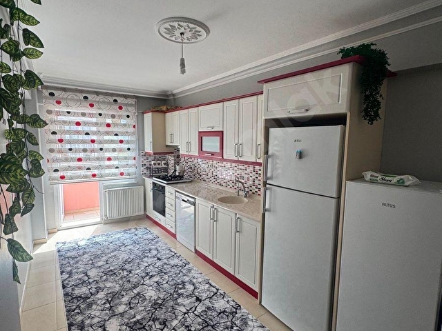 SAMSUN İLKADIM YAŞARDOĞUDA 2+1 ARA KATTA ÇİFT BALKONLU SATILIK DAİRE - Görsel 2
