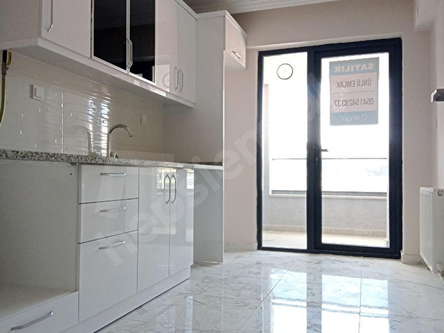 ÜNLÜ EMLAKTAN MERKEZİ KONUMDA SATILIK 2+1SIFIR LÜKS FIRSAT DAİRE - Görsel 15