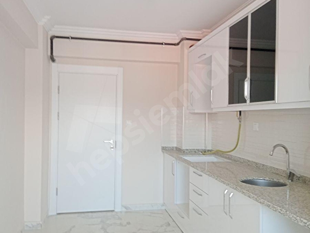 ÜNLÜ EMLAKTAN MERKEZİ KONUMDA SATILIK 2+1SIFIR LÜKS FIRSAT DAİRE - Görsel 18