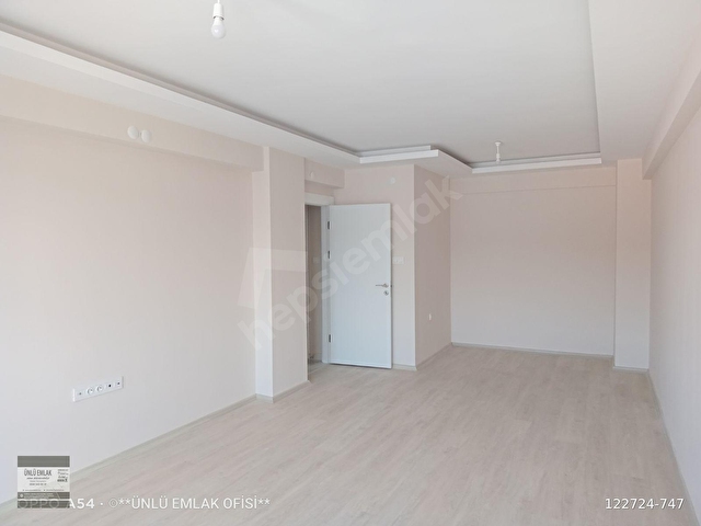 ÜNLÜ EMLAKTAN MERKEZİ KONUMDA SATILIK 2+1SIFIR LÜKS FIRSAT DAİRE - Görsel 11