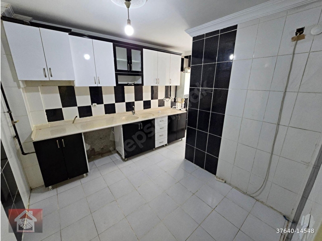 30 AĞUSTOS KİRALIK 3+1 ASANSÖRLÜ ISI YALITIMLI ARAKAT DAİRE - Görsel 2