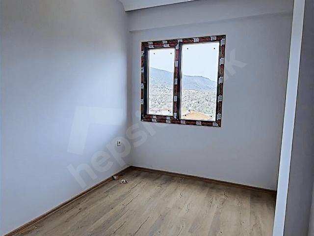 Burgaz Mahallesinde kapalı mutfak 3+1 daire - Görsel 16