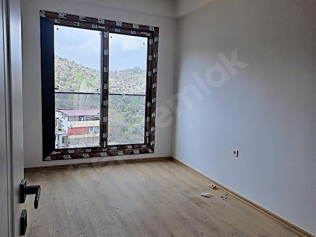 Burgaz Mahallesinde kapalı mutfak 3+1 daire - Görsel 20