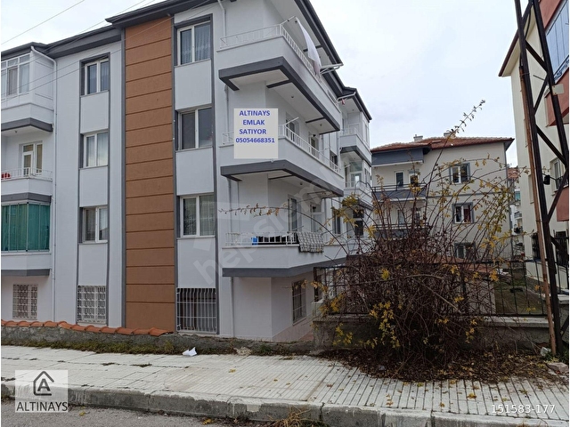 Çorum Merkez Bahçelievler Mahallesi İpek Taksi Arkasında 3+1