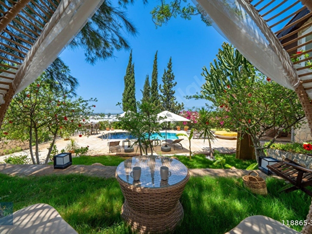 Patarada 1000m2 bahce içinde Taş Villa - Görsel 14
