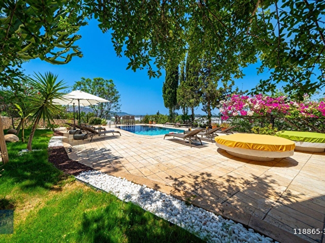 Patarada 1000m2 bahce içinde Taş Villa - Görsel 10