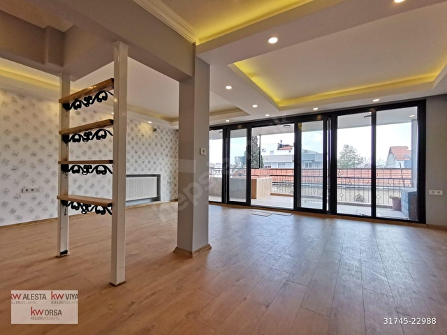 Teraslı, 2 Banyolu, Tam Eşyalı, Aydınlık, Konforlu Daire