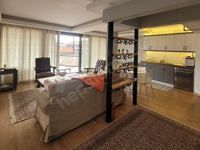 Teraslı, 2 Banyolu, Tam Eşyalı, Aydınlık, Konforlu Daire - Görsel 11