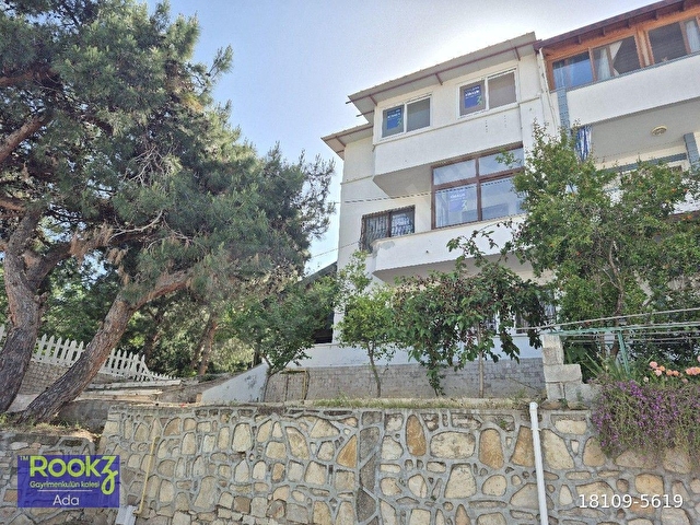 ÇAMLIKEVLERDE KİRALIK TRİPLEKS MÜSTAKİL EV