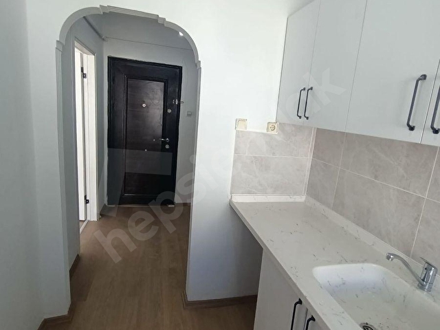 YASEMİN EMLAKTAN ÇINARCIK MERKEZ  1 KAT KAT MÜLKİYETİ  2+1 DAİRE - Görsel 3