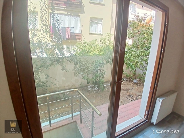 EDREMİT MERKEZDE BAHÇE KULLANIMLI GİRİŞ KAT 2+1 ÖN CEPHE DAİRE - Görsel 16