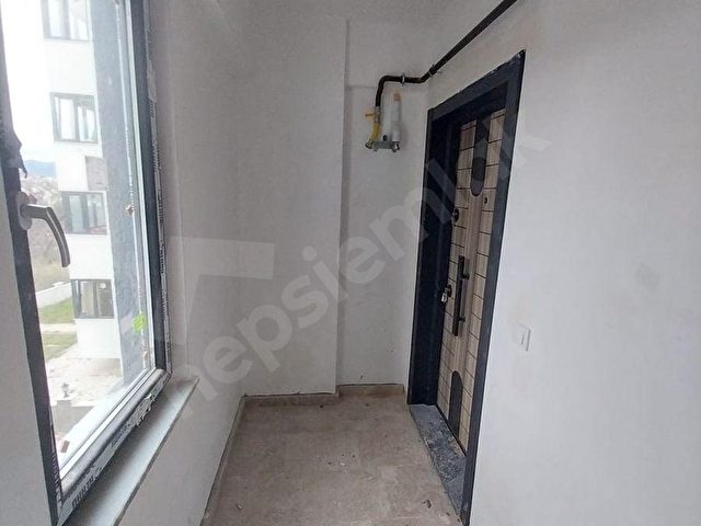 TURYAPTAN HASTANE VE ÜNİVERSİTEYE YAKIN 1+1 SATIL LÜKS DAİRE - Görsel 3