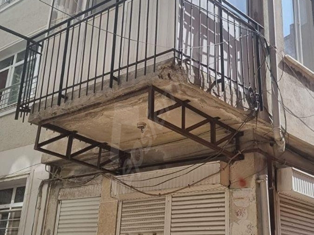 KADIKÖY MERKEZDE MARMARAYA VAPUR İSKELERİNE YAKIN 40 M2 DAİRE SATILIK - Görsel 21