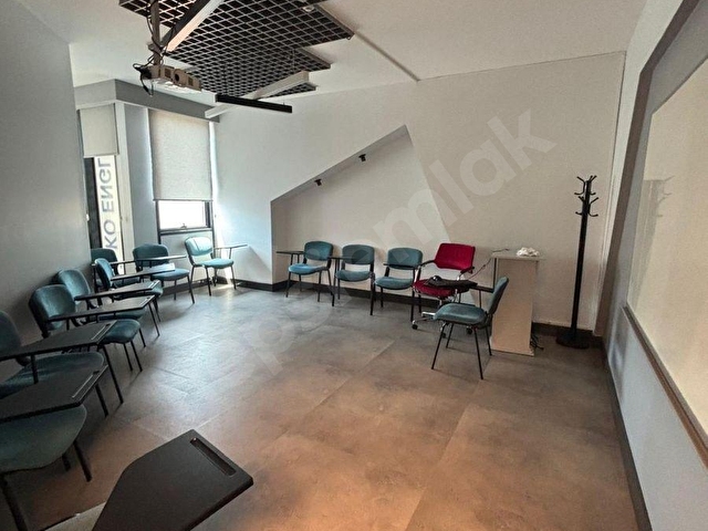 KADIKÖY ALTIYOLDA 4 KATLI TERASLI KİRALIK OFİS - Görsel 27