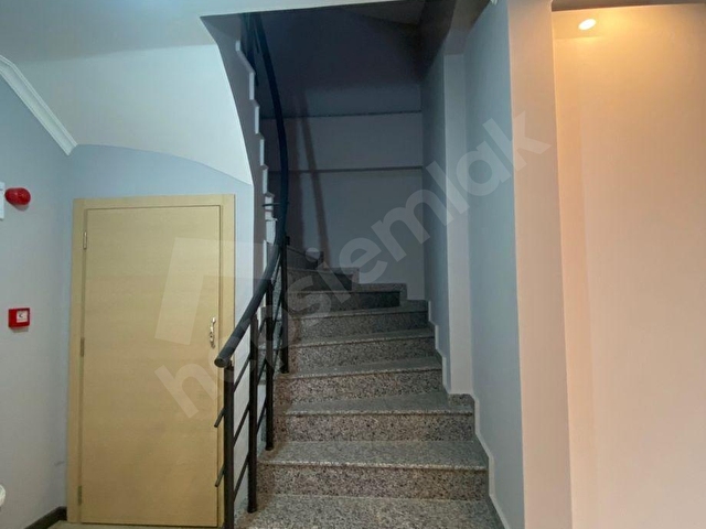 Darıca Bayramoğlu’da 5+1 220 m2 Kiralık Triplex Villa… - Görsel 23