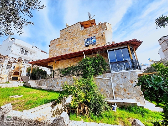 Kuşadası Davutlar Panaromik Deniz manz. Eşyalı 4+1 satılık villa - Görsel 2