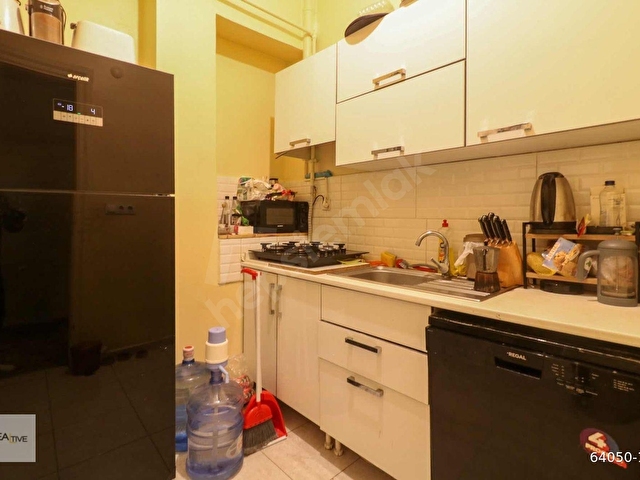 Cihangir Akyol Caddesi Üzerinde Yüksek Tavanlı 2+1 Kiralık Daire - Görsel 17