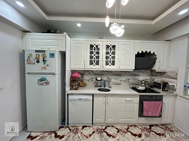 BEYKENTDE MERKEZİ KONUMDA CAM BALKONLU 2+1 SATILIK DAİRE - Görsel 4