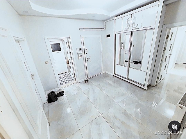 UYGUN FİYATA SATILIK 4+1 DAİRE ARA KAT 185 M² CADDE ÜZERİ