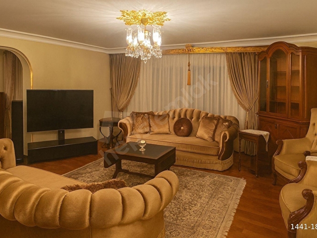 Zekeriyaköy Acarlar Sitesi | 257m² | 6+1 Çatı Dubleks | Şömineli