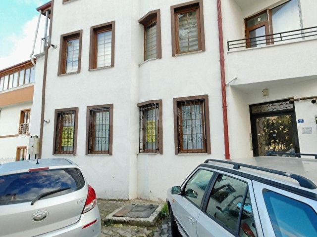 AYKUN EMLAK ALİPAŞA MAH.ÇARŞI MERKEZDE 1+1 SATILIK EŞYALI DAİRE - Görsel 2