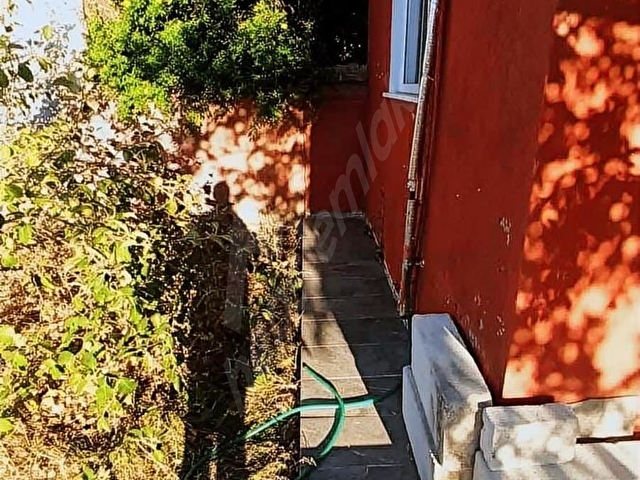 BURHANİYE ŞARKÖYDE 525m2 ARSA İÇİNDE SATILIK EŞYALI EV - Görsel 24
