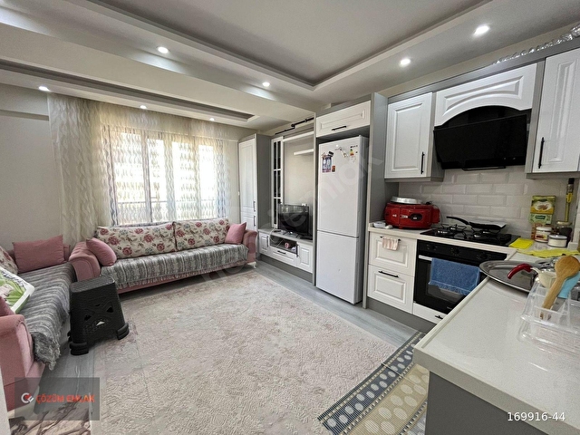ÇÖZÜM EMLAKTAN MURADİYE İSTASYON CİV. 1+1 ARA KAT SATILIK DAİRE - Görsel 4
