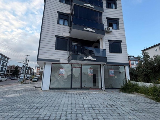 ÇAMLIBELDE KİRALIK KÖŞEBAŞI CEPHESİ AÇIK 49 M2 DÜKKAN - Görsel 16