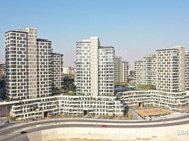 BAŞKENT EMLAK KONUTLARINDA HİÇ OTURULMAMIŞ KATTA 4,5+1 DAİRE - Görsel 2
